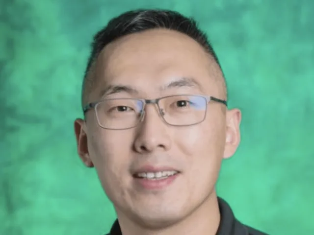 Yunhe Feng
